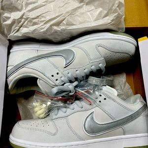 Nike SB Dunk Low Men’s Size 10